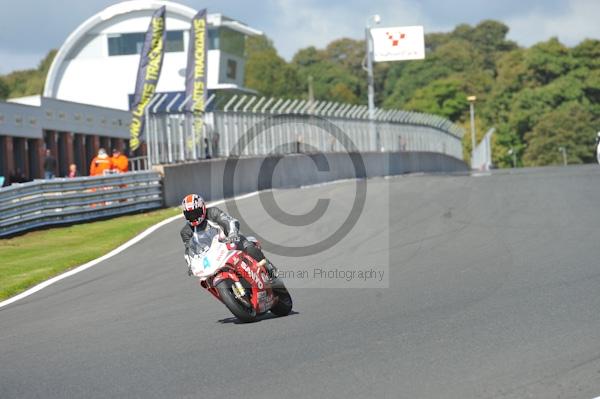 Motorcycle action photographs;Trackday digital images;event digital images;eventdigitalimages;no limits trackday;oulton park;oulton park circuit cheshire;oulton park photographs;peter wileman photography;trackday;trackday photos