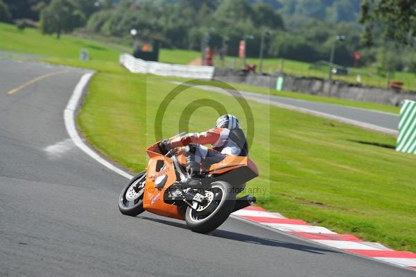 Motorcycle action photographs;Trackday digital images;event digital images;eventdigitalimages;no limits trackday;oulton park;oulton park circuit cheshire;oulton park photographs;peter wileman photography;trackday;trackday photos