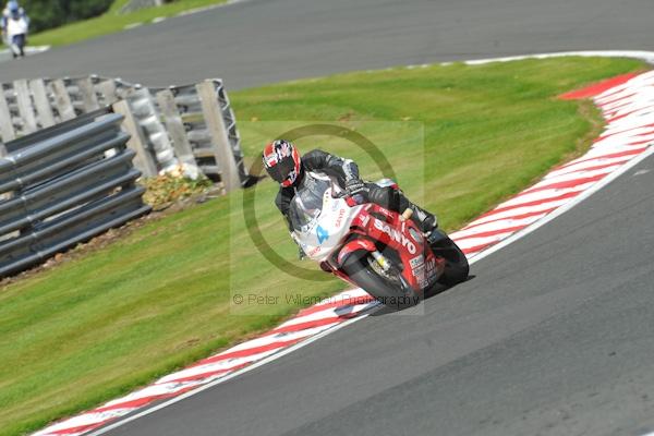 Motorcycle action photographs;Trackday digital images;event digital images;eventdigitalimages;no limits trackday;oulton park;oulton park circuit cheshire;oulton park photographs;peter wileman photography;trackday;trackday photos