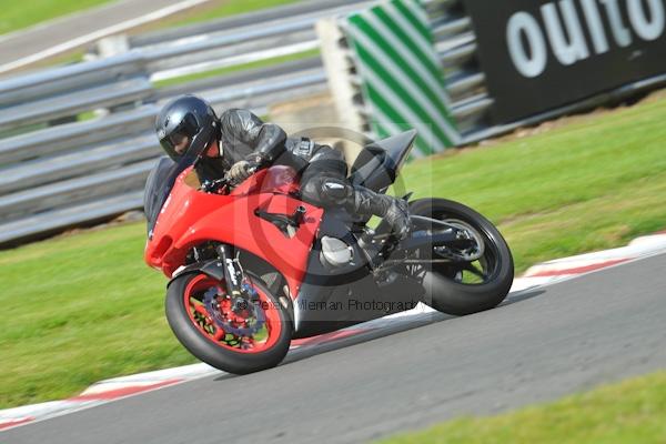 Motorcycle action photographs;Trackday digital images;event digital images;eventdigitalimages;no limits trackday;oulton park;oulton park circuit cheshire;oulton park photographs;peter wileman photography;trackday;trackday photos