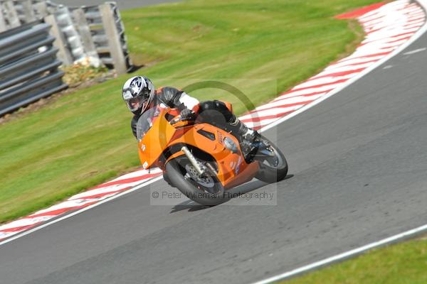 Motorcycle action photographs;Trackday digital images;event digital images;eventdigitalimages;no limits trackday;oulton park;oulton park circuit cheshire;oulton park photographs;peter wileman photography;trackday;trackday photos