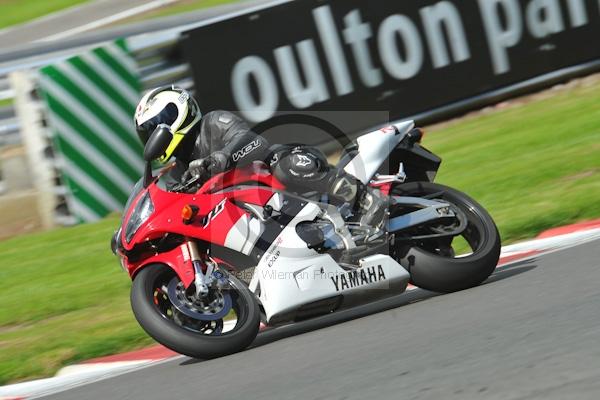 Motorcycle action photographs;Trackday digital images;event digital images;eventdigitalimages;no limits trackday;oulton park;oulton park circuit cheshire;oulton park photographs;peter wileman photography;trackday;trackday photos