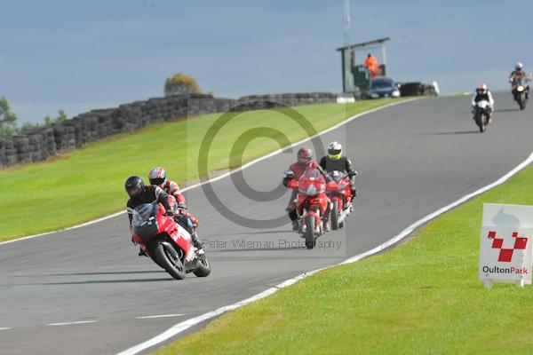 Motorcycle action photographs;Trackday digital images;event digital images;eventdigitalimages;no limits trackday;oulton park;oulton park circuit cheshire;oulton park photographs;peter wileman photography;trackday;trackday photos