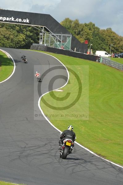 Motorcycle action photographs;Trackday digital images;event digital images;eventdigitalimages;no limits trackday;oulton park;oulton park circuit cheshire;oulton park photographs;peter wileman photography;trackday;trackday photos