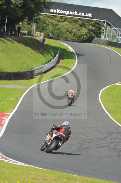 Motorcycle action photographs;Trackday digital images;event digital images;eventdigitalimages;no limits trackday;oulton park;oulton park circuit cheshire;oulton park photographs;peter wileman photography;trackday;trackday photos