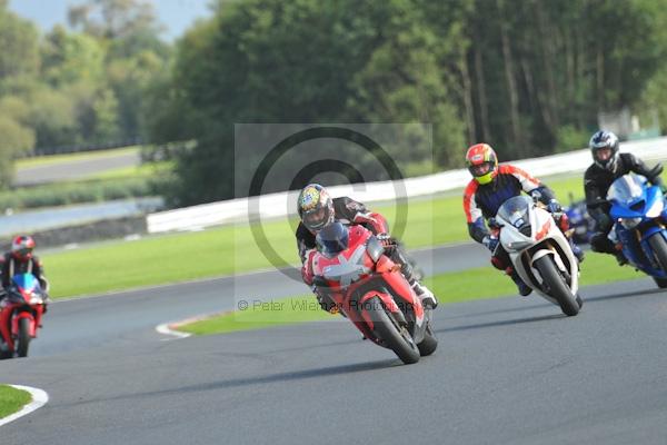 Motorcycle action photographs;Trackday digital images;event digital images;eventdigitalimages;no limits trackday;oulton park;oulton park circuit cheshire;oulton park photographs;peter wileman photography;trackday;trackday photos