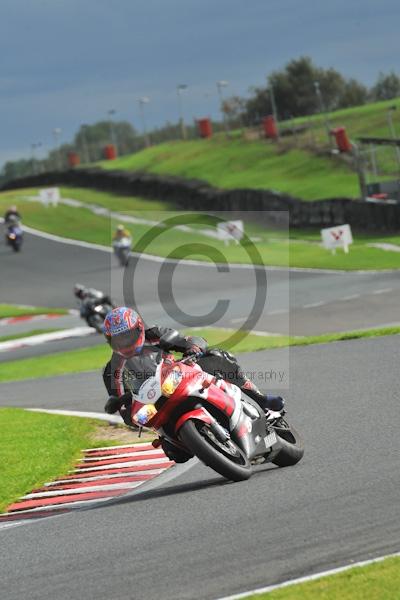 Motorcycle action photographs;Trackday digital images;event digital images;eventdigitalimages;no limits trackday;oulton park;oulton park circuit cheshire;oulton park photographs;peter wileman photography;trackday;trackday photos