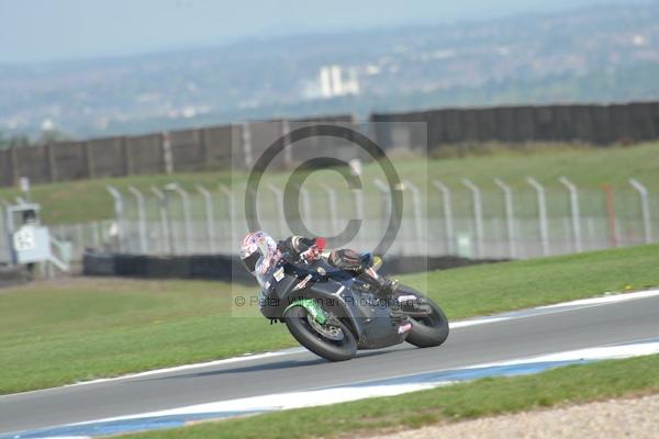 Motorcycle action photographs;Trackday digital images;donington;donington park leicestershire;donington photographs;event digital images;eventdigitalimages;no limits trackday;peter wileman photography;trackday;trackday photos