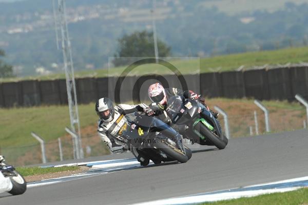 Motorcycle action photographs;Trackday digital images;donington;donington park leicestershire;donington photographs;event digital images;eventdigitalimages;no limits trackday;peter wileman photography;trackday;trackday photos