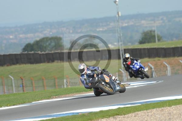 Motorcycle action photographs;Trackday digital images;donington;donington park leicestershire;donington photographs;event digital images;eventdigitalimages;no limits trackday;peter wileman photography;trackday;trackday photos