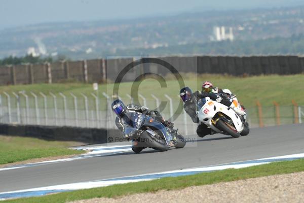 Motorcycle action photographs;Trackday digital images;donington;donington park leicestershire;donington photographs;event digital images;eventdigitalimages;no limits trackday;peter wileman photography;trackday;trackday photos