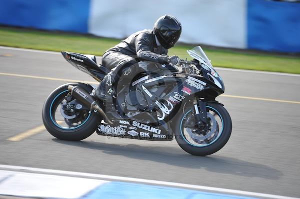 Motorcycle action photographs;Trackday digital images;donington;donington park leicestershire;donington photographs;event digital images;eventdigitalimages;no limits trackday;peter wileman photography;trackday;trackday photos