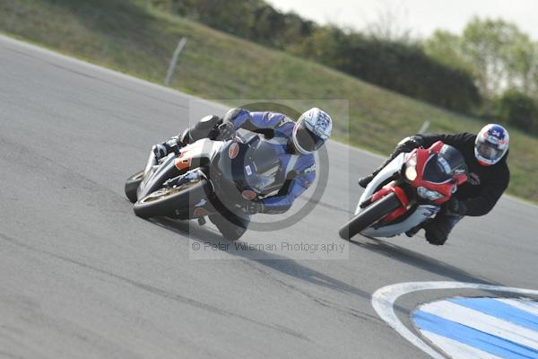 Motorcycle action photographs;Trackday digital images;donington;donington park leicestershire;donington photographs;event digital images;eventdigitalimages;no limits trackday;peter wileman photography;trackday;trackday photos