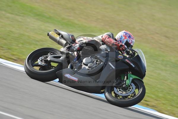 Motorcycle action photographs;Trackday digital images;donington;donington park leicestershire;donington photographs;event digital images;eventdigitalimages;no limits trackday;peter wileman photography;trackday;trackday photos