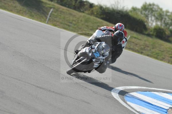 Motorcycle action photographs;Trackday digital images;donington;donington park leicestershire;donington photographs;event digital images;eventdigitalimages;no limits trackday;peter wileman photography;trackday;trackday photos