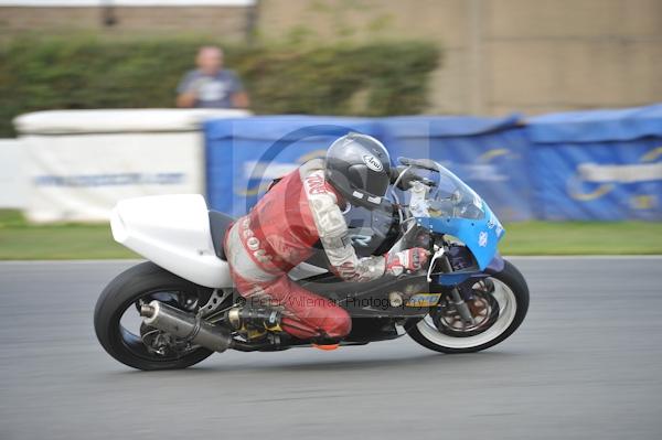 Motorcycle action photographs;Trackday digital images;donington;donington park leicestershire;donington photographs;event digital images;eventdigitalimages;no limits trackday;peter wileman photography;trackday;trackday photos