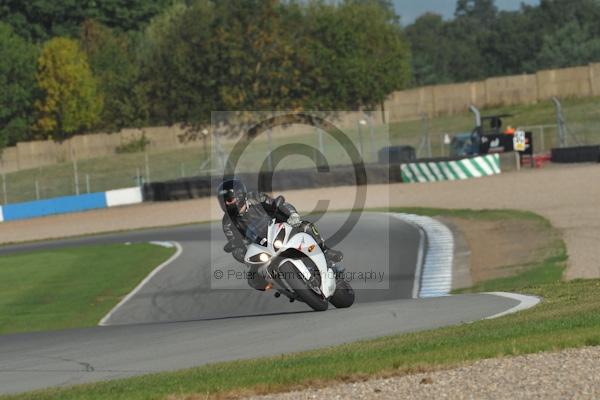 Motorcycle action photographs;Trackday digital images;donington;donington park leicestershire;donington photographs;event digital images;eventdigitalimages;no limits trackday;peter wileman photography;trackday;trackday photos