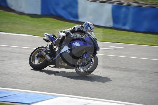 Motorcycle action photographs;Trackday digital images;donington;donington park leicestershire;donington photographs;event digital images;eventdigitalimages;no limits trackday;peter wileman photography;trackday;trackday photos