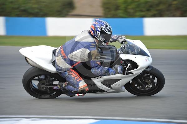 Motorcycle action photographs;Trackday digital images;donington;donington park leicestershire;donington photographs;event digital images;eventdigitalimages;no limits trackday;peter wileman photography;trackday;trackday photos