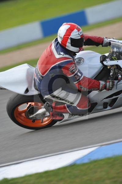 Motorcycle action photographs;Trackday digital images;donington;donington park leicestershire;donington photographs;event digital images;eventdigitalimages;no limits trackday;peter wileman photography;trackday;trackday photos