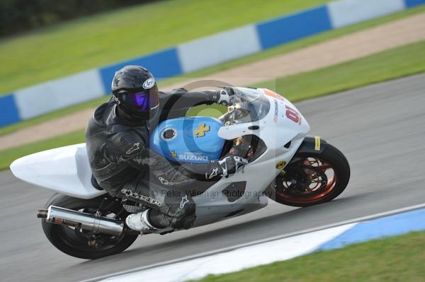 Motorcycle action photographs;Trackday digital images;donington;donington park leicestershire;donington photographs;event digital images;eventdigitalimages;no limits trackday;peter wileman photography;trackday;trackday photos