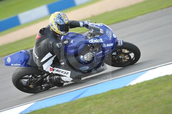 Motorcycle action photographs;Trackday digital images;donington;donington park leicestershire;donington photographs;event digital images;eventdigitalimages;no limits trackday;peter wileman photography;trackday;trackday photos