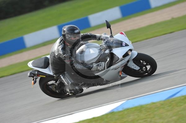 Motorcycle action photographs;Trackday digital images;donington;donington park leicestershire;donington photographs;event digital images;eventdigitalimages;no limits trackday;peter wileman photography;trackday;trackday photos