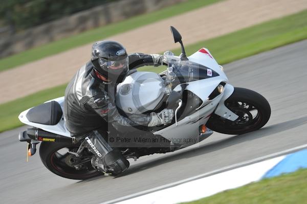 Motorcycle action photographs;Trackday digital images;donington;donington park leicestershire;donington photographs;event digital images;eventdigitalimages;no limits trackday;peter wileman photography;trackday;trackday photos