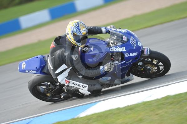 Motorcycle action photographs;Trackday digital images;donington;donington park leicestershire;donington photographs;event digital images;eventdigitalimages;no limits trackday;peter wileman photography;trackday;trackday photos