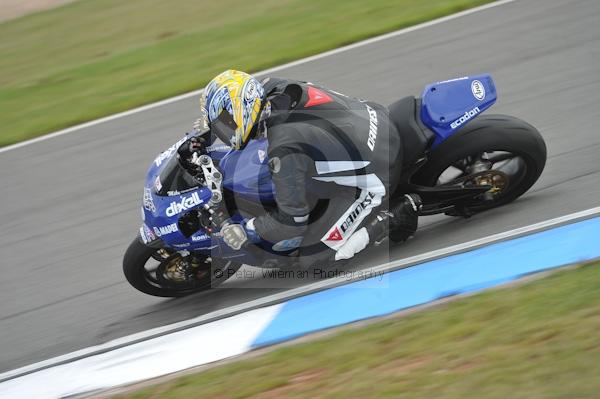 Motorcycle action photographs;Trackday digital images;donington;donington park leicestershire;donington photographs;event digital images;eventdigitalimages;no limits trackday;peter wileman photography;trackday;trackday photos