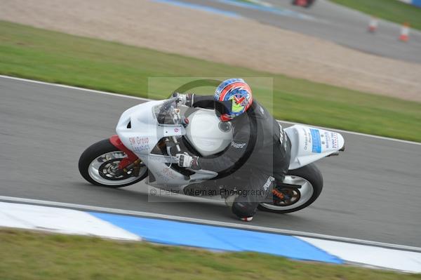 Motorcycle action photographs;Trackday digital images;donington;donington park leicestershire;donington photographs;event digital images;eventdigitalimages;no limits trackday;peter wileman photography;trackday;trackday photos