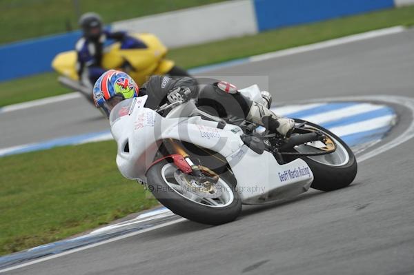 Motorcycle action photographs;Trackday digital images;donington;donington park leicestershire;donington photographs;event digital images;eventdigitalimages;no limits trackday;peter wileman photography;trackday;trackday photos