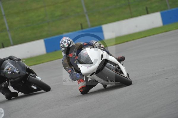 Motorcycle action photographs;Trackday digital images;donington;donington park leicestershire;donington photographs;event digital images;eventdigitalimages;no limits trackday;peter wileman photography;trackday;trackday photos