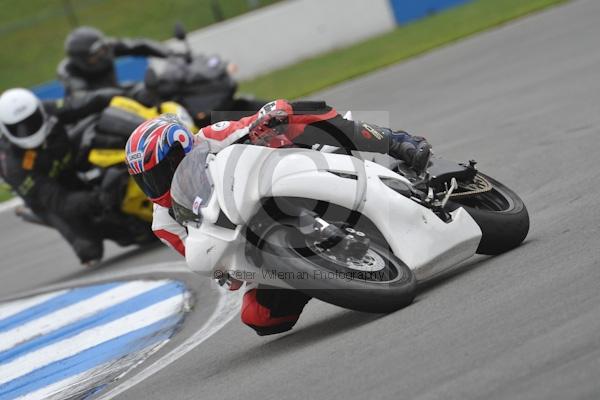 Motorcycle action photographs;Trackday digital images;donington;donington park leicestershire;donington photographs;event digital images;eventdigitalimages;no limits trackday;peter wileman photography;trackday;trackday photos