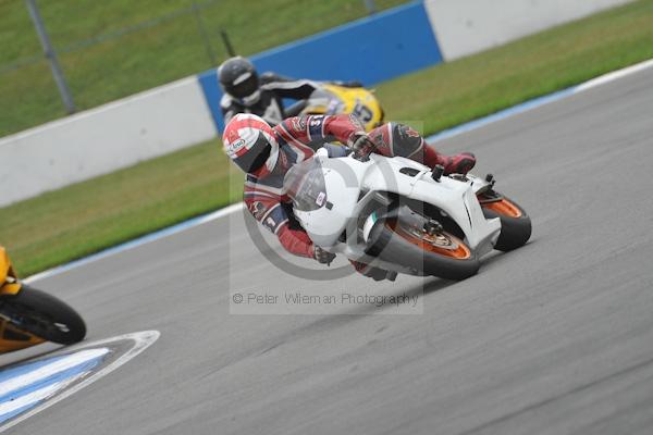 Motorcycle action photographs;Trackday digital images;donington;donington park leicestershire;donington photographs;event digital images;eventdigitalimages;no limits trackday;peter wileman photography;trackday;trackday photos