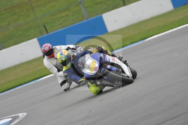 Motorcycle action photographs;Trackday digital images;donington;donington park leicestershire;donington photographs;event digital images;eventdigitalimages;no limits trackday;peter wileman photography;trackday;trackday photos