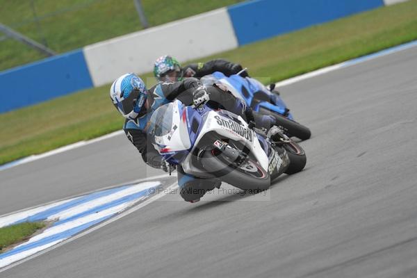 Motorcycle action photographs;Trackday digital images;donington;donington park leicestershire;donington photographs;event digital images;eventdigitalimages;no limits trackday;peter wileman photography;trackday;trackday photos