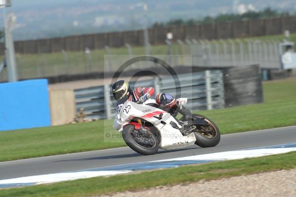 Motorcycle action photographs;Trackday digital images;donington;donington park leicestershire;donington photographs;event digital images;eventdigitalimages;no limits trackday;peter wileman photography;trackday;trackday photos