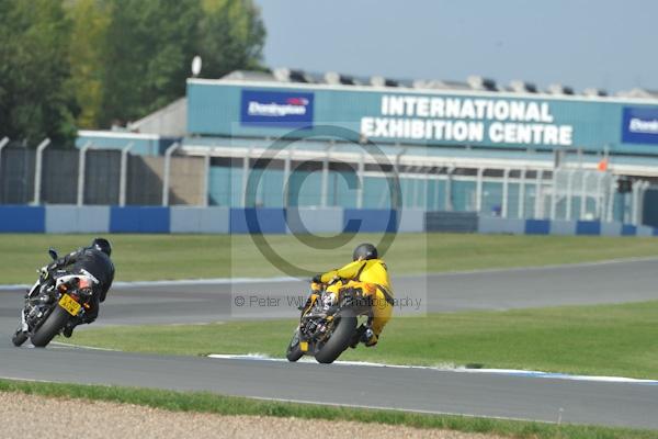 Motorcycle action photographs;Trackday digital images;donington;donington park leicestershire;donington photographs;event digital images;eventdigitalimages;no limits trackday;peter wileman photography;trackday;trackday photos