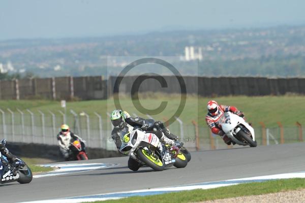 Motorcycle action photographs;Trackday digital images;donington;donington park leicestershire;donington photographs;event digital images;eventdigitalimages;no limits trackday;peter wileman photography;trackday;trackday photos