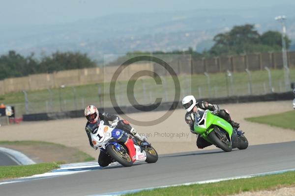 Motorcycle action photographs;Trackday digital images;donington;donington park leicestershire;donington photographs;event digital images;eventdigitalimages;no limits trackday;peter wileman photography;trackday;trackday photos