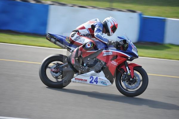 Motorcycle action photographs;Trackday digital images;donington;donington park leicestershire;donington photographs;event digital images;eventdigitalimages;no limits trackday;peter wileman photography;trackday;trackday photos