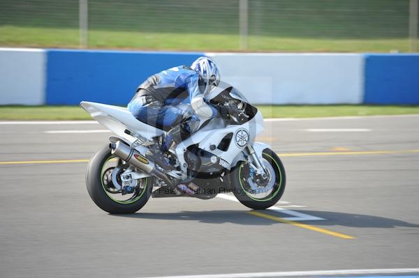 Motorcycle action photographs;Trackday digital images;donington;donington park leicestershire;donington photographs;event digital images;eventdigitalimages;no limits trackday;peter wileman photography;trackday;trackday photos