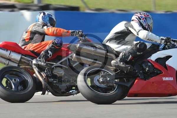 Motorcycle action photographs;Trackday digital images;donington;donington park leicestershire;donington photographs;event digital images;eventdigitalimages;no limits trackday;peter wileman photography;trackday;trackday photos