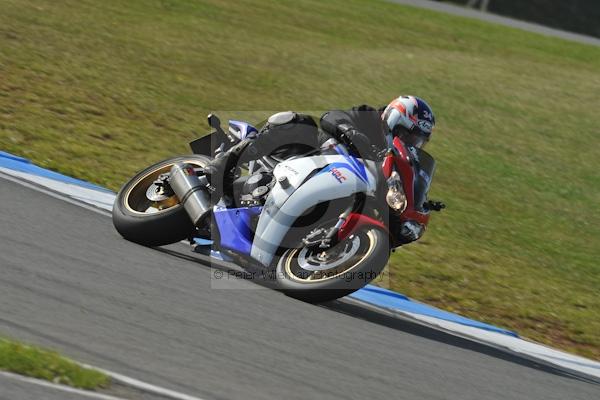 Motorcycle action photographs;Trackday digital images;donington;donington park leicestershire;donington photographs;event digital images;eventdigitalimages;no limits trackday;peter wileman photography;trackday;trackday photos