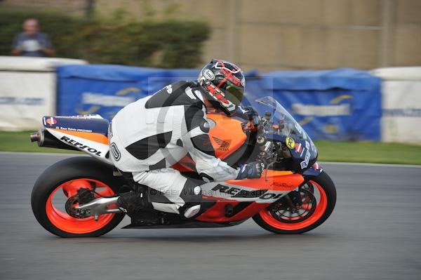 Motorcycle action photographs;Trackday digital images;donington;donington park leicestershire;donington photographs;event digital images;eventdigitalimages;no limits trackday;peter wileman photography;trackday;trackday photos