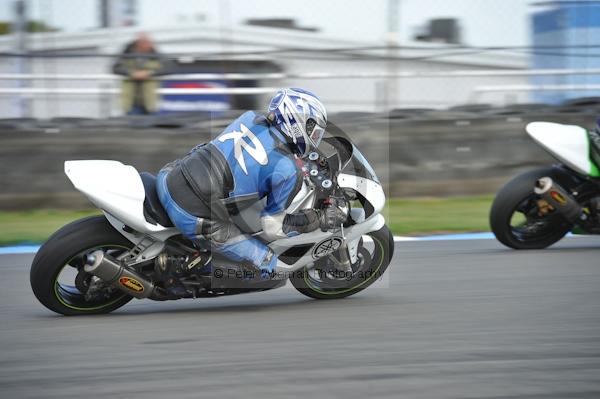 Motorcycle action photographs;Trackday digital images;donington;donington park leicestershire;donington photographs;event digital images;eventdigitalimages;no limits trackday;peter wileman photography;trackday;trackday photos