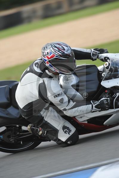 Motorcycle action photographs;Trackday digital images;donington;donington park leicestershire;donington photographs;event digital images;eventdigitalimages;no limits trackday;peter wileman photography;trackday;trackday photos