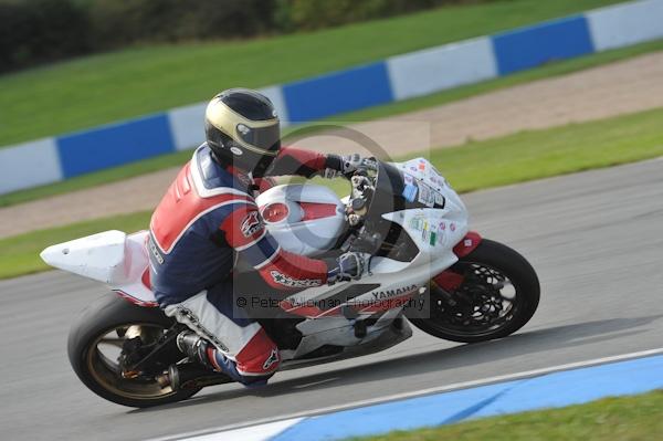 Motorcycle action photographs;Trackday digital images;donington;donington park leicestershire;donington photographs;event digital images;eventdigitalimages;no limits trackday;peter wileman photography;trackday;trackday photos