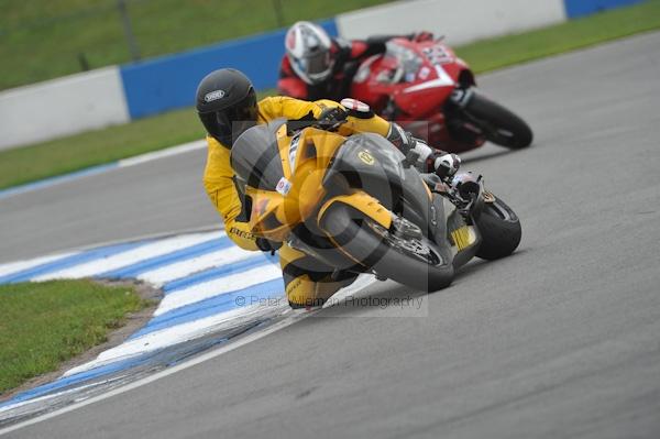 Motorcycle action photographs;Trackday digital images;donington;donington park leicestershire;donington photographs;event digital images;eventdigitalimages;no limits trackday;peter wileman photography;trackday;trackday photos